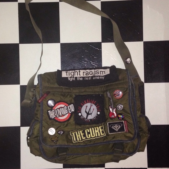 quicksilver messenger bag